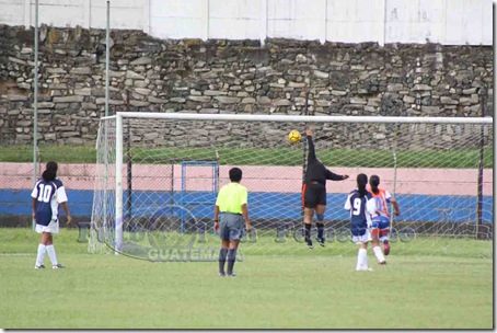 2do. gol para amatitlan en tiro libre. (2)