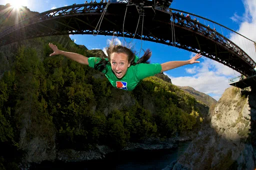 Hilarious Bungee Jumping face Expressions