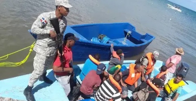 Autoridades atrapan a más de 400 personas al intentar irse en yola a Puerto Rico