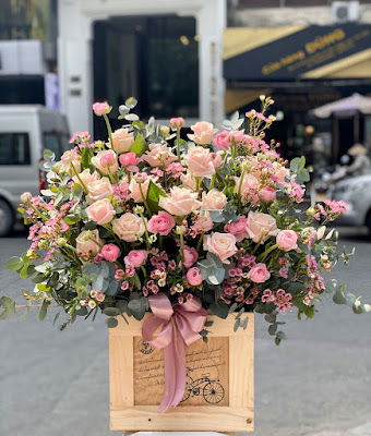 send birthday flowers to Hanoi