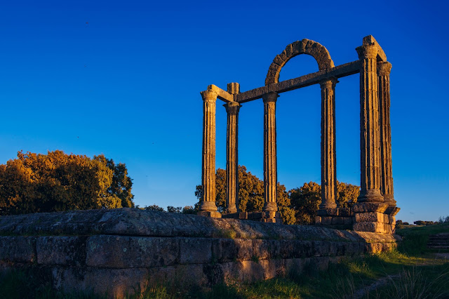 Los templos romanos de los Mármoles y la Cilla en Cáceres