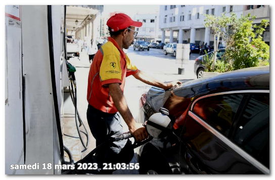 أرباب محطات الوقود ينددون بالوسطاء ويطلبون حملات ضد "السوق السوداء"