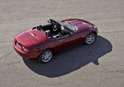 2013 Mazda MX-5 Roadster Coupe