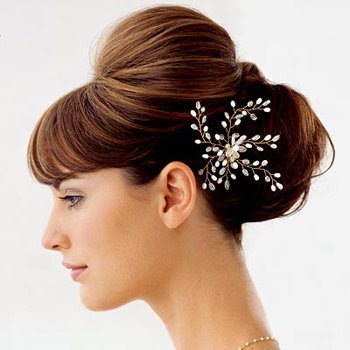 This is a best floral hair style and who says flowers are simply for