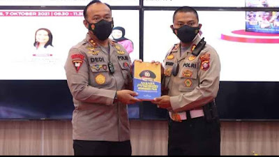 Kembali, Kapolda Kalteng Launching Buku Berjudul Aksara Presisi Membangun Polri..