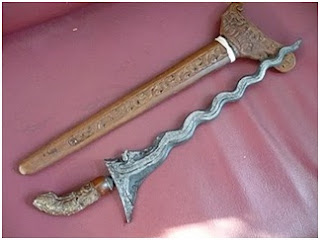 Keris Pusaka Nagasasra