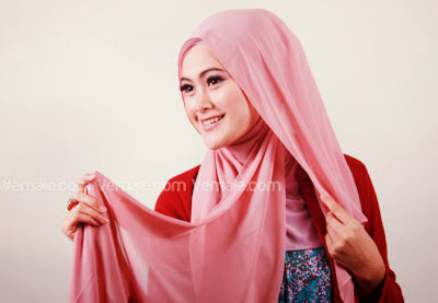 cara memakai jilbab pesta