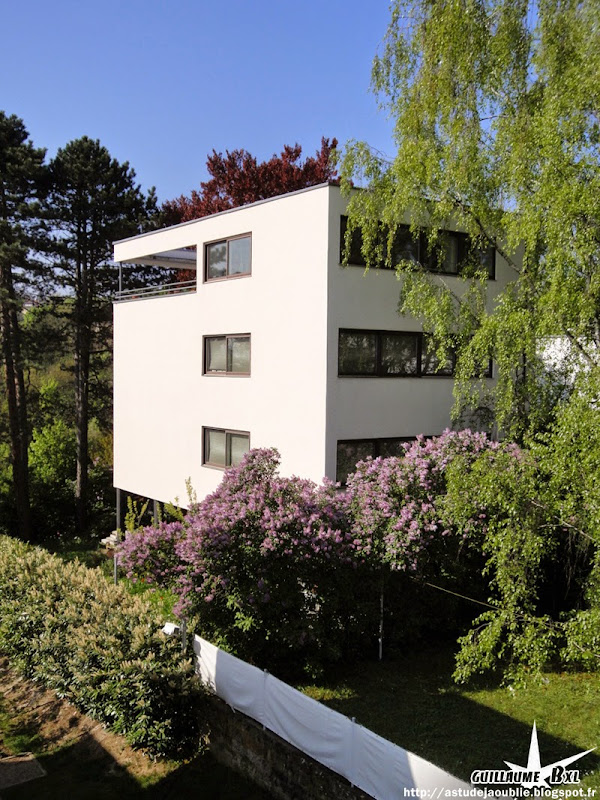 Stuttgart - Cité de la Weissenhof - Maison "Citrohan" et maison double ou maison jumelle  Architectes: Le Corbusier, Pierre Jeanneret  Construction: 1927