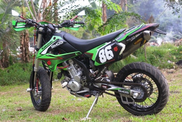 Modifikasi Kawasaki KLX  250 Model Supermoto Minimalis