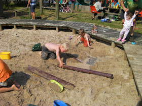 Team Wadi! happy as a sandboy 