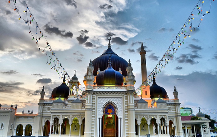 10 Masjid Paling Indah dan Populer di Dunia