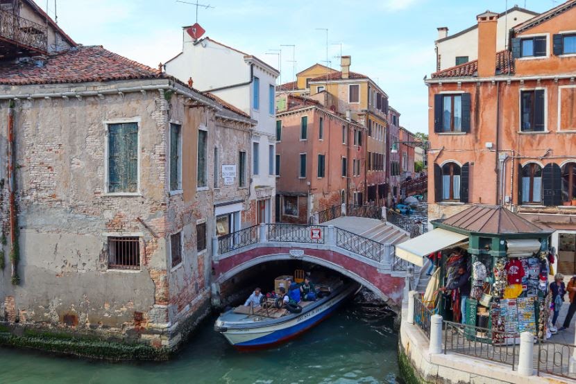 Qatar PEK to Venice from 2463 Premium Cabin Deals