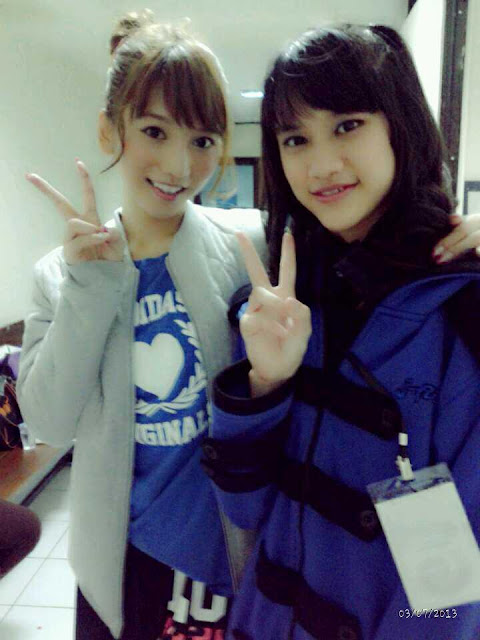 Tim KIII JKT48 Foto Bersama Aki Takajo AKB48 (JKT48)