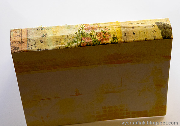 Layers of ink - Junk Journal Tutorial by Anna-Karin Evaldsson. Add design tape to the spine.