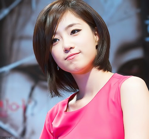 Korean Woman Short Hair Style