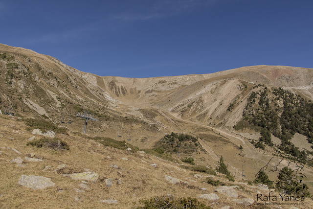 Ruta: Prats de Bassibes (2.845 m.) y Bastiments (2.881 m.) (Els 100 cims)