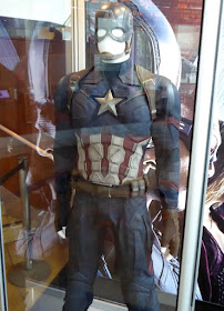 Chris Evans Captain America Civil War film costume