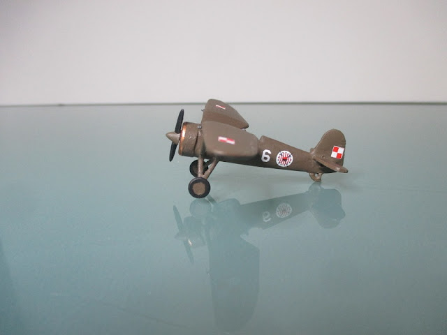 1/144 PZL P.11c diecast metal aircraft miniature