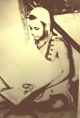 Sri Jayendra Saraswathi Swamigal, Few rare pictures from His younger days | HH Pudhu Periyava | శ్రీ జయేంద్ర సరస్వతి స్వామిగళ్ - ఆయన చిన్ననాటి నుండి కొన్ని అరుదైన చిత్రాలు