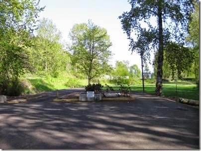 IMG_1830 Trojan Park Entrance on April 22, 2006