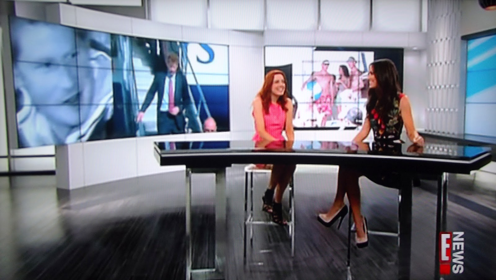 TV with Thinus: NEW LOOK. E! News changes its set and look, now has a ...