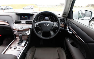 2012 Infiniti M35 Hybrid Interior View