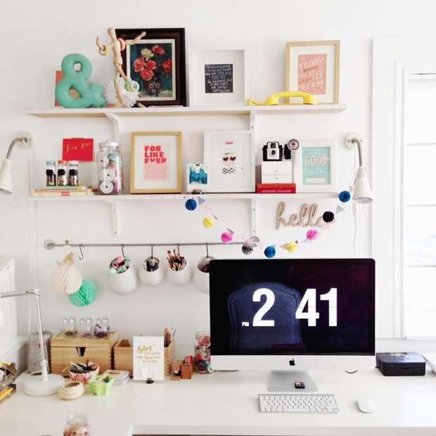 http://elizabethkartchner.com/2014/01/21/happy-desk-2/