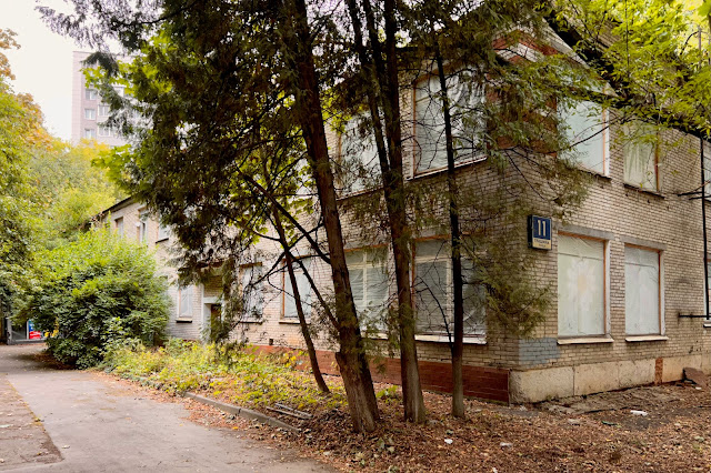улица Кутузова, дворы, бывший детский сад