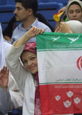 Female Iran football fans