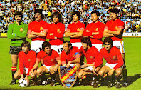 Selección de ESPAÑA - Temporada 1977-78 - Miguel Ángel, Leal, Marcelino, Biosca, San José, Olmo; Cardeñosa, Juanito, Asensi, Santillana y Uría - SUECIA 0, ESPAÑA 1 (Asensi) - 11/06/1978 - Mundial de Argentina 1978, fase de grupos - Buenos Aires (Argentina), estadio José Amaltifani - Alineación: Miguel Ángel; Marcelino, Olmo (Pirri, 46'), Biosca, San José; Leal, Asensi, Cardeñosa, Uría; Juanito y Santillana