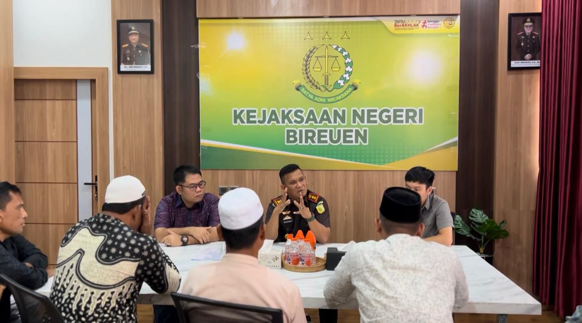 Kajari Bireuen Fasilitasi Permasalahan Rumah Rehab Desa di Jangka