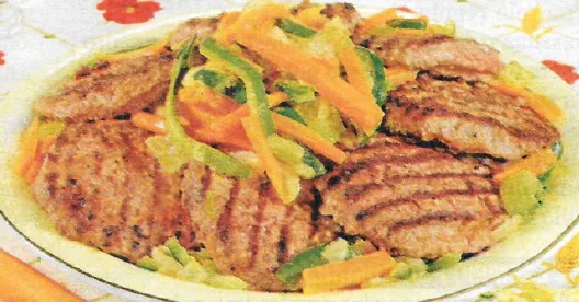 Hamburger con verdure stufate