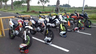 Info Terbaru Modifikasi Motor Vixion: Vixion Supermoto 