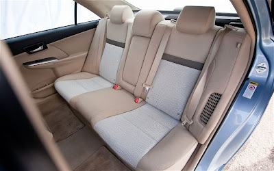 2012 Toyota Camry Hybrid Interior