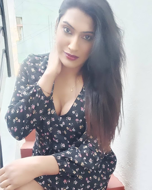 Alina Alina (Silk S M G) – Most Beautiful Transgender India Instagram