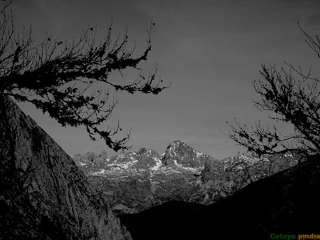 vistas hacia Peña Santa en Picos de Europa