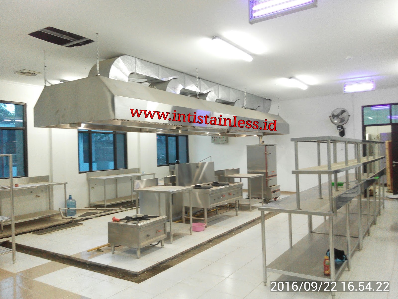 Jual Meja Stainless dan Peralatan  Dapur  Restoran dari 