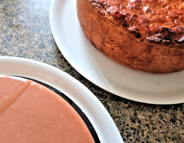 gâteau au marroh et mousse d'agrume, florentine aux pommes