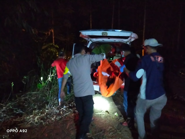 Warga Hulu Sungkai Lampung Utara Temukan Mayat, Begini Kondisinya 