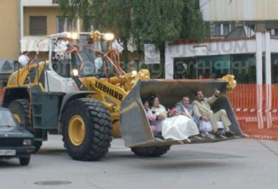 unusual wedding photos 37 Foto pernikahan yang aneh dan unik