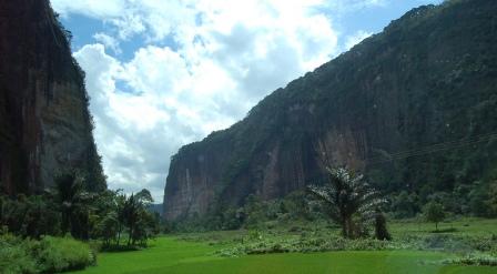 Pesona Lembah Harau Kota Payang Kumbuh Sumatera Barat