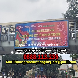 Quảng cáo trên cầu vượt