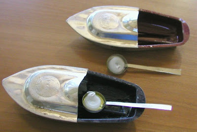 Steam Engine Plans This site explains the thermodynamics behind the steam-powered boat ...