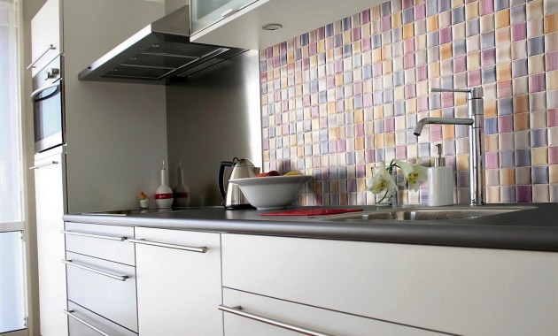  Motif Keramik Dinding Dapur  Minimalis Modern yang Terbaru 