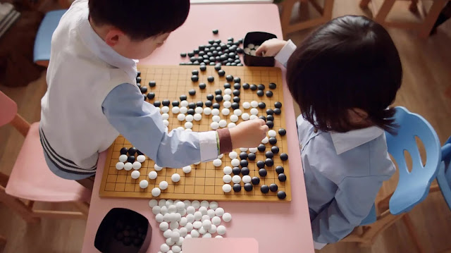 Google's AlphaGo DeepMInd