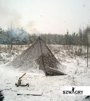 schronienie z piecykiem tent stove shelter