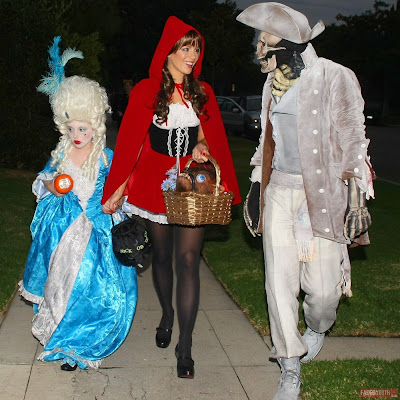 Kate Beckinsale Halloween Outing Pictures