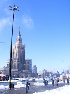 warsaw warszawa palac kultury i nauki winter snow blizzard Poland rotunda