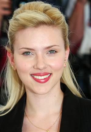 scarlett johansson brother