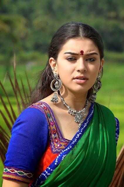 Most Popular Celebrities Hansika Motwani HD Wallpapers